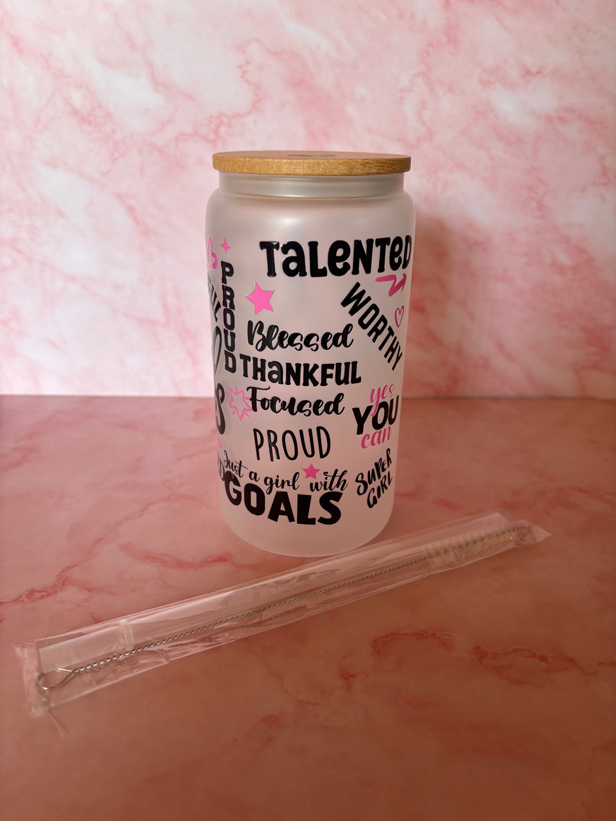 Glazen “Girl Boss” drinkbeker